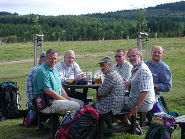 Rast vor dem Misthaus im Jizersk hory (Isergebirge)/Tschechien