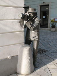 Der Paparazzi stndig auf dr Lauer in Bratislava