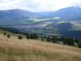  Zuberec und die West-Tatra Berge im Hintergrund