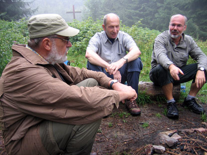 Rast am Sedlo pod Hnilickou Kčerou 1.028 m. Noch regnet es nicht!