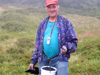 Heidelbeersammler auf dem Kammweg der Lčansk Mal Fatra (Lutschauer Kleinen Fatra