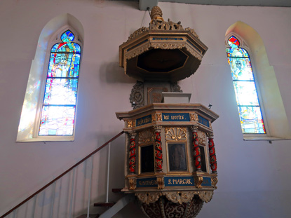 Barocke Kanzel aus dem Jsahr 1692 steht in der Heilig-Geist-Kirche in Teupitz