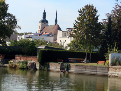 Blick von der Havel auf die Dominsel