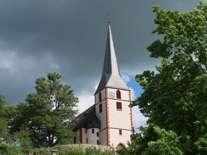 Alemannenweg: Bergkirche von Bensheim-Auerbach