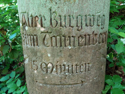 Alemannenweg: Der "Alte Burgenweg" fhrt von der Burg Tannenberg nach Seeheim