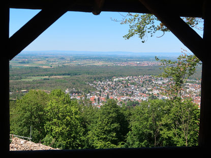 Alemannenweg: Blick von Tannenberg auf Seeheim.