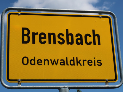 Alemannenweg im Odenwald: Ortsschild von Brensbach