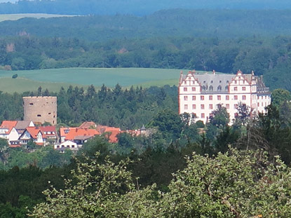 Alemannenweg Nonroder Hhe: Schloss Lichtenberg und Bollwerk vom Apostelblick