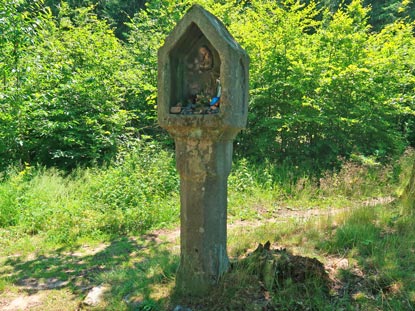 Alemannenweg  Mossauer Bild: Ein Bildstock am Pilgerweg zwischen der Rheinebene und dem Wallfahrtsort  Walldren