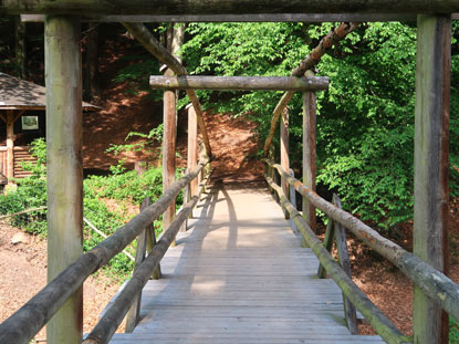 Alemannenweg Wildpark Brudergrund: Pinoierbrcke mit Aussichtspavillon