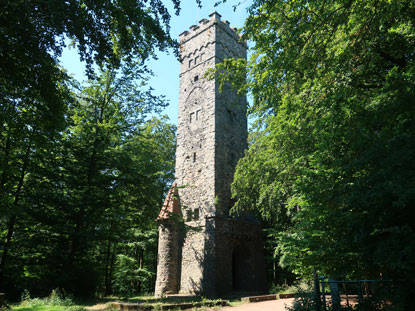 Alemannenweg Felsberg: Der Ohlyturm