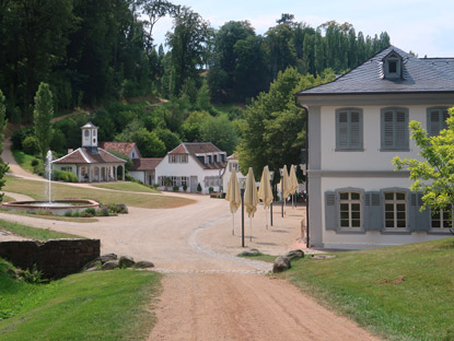 Alemannenweg Frstenlager mit Wachthuschen, Prinzenbau und Herrenhaus