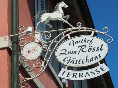 Wirtshausschild "Rssl" in Waldhilsbach