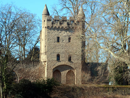 Heidetrmchen von SApeyer - ein Teil der Befestigungsanlage aus dem 12 Jh.