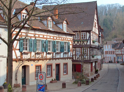 Bltenwerg durch Weinheim: Das Gerberviertel mit seinen Fachwerkhusern.