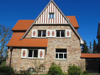 Bltenweg Odenwald: Diese Haus steht in der Ernst Ludwig Str.  und wurde vom Architekten Metzendorf entworfen.