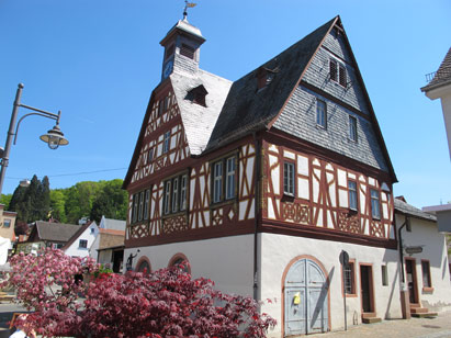 Wanderung Odenwald: Altes Rathaus von Seeheim an der Bergstrae