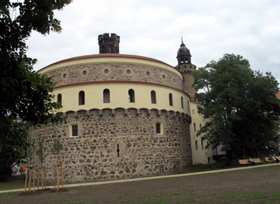 In der Kaisertrutz von Grlitz, eine Festung von 1490 zum Schutz des westlichen Stadttores. 
