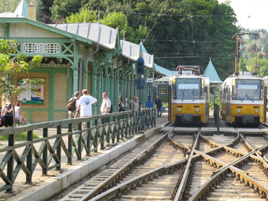 Budapest-Hvsvlgy:  Ende des Bergwanderwegs Eisenach -  - Budapest