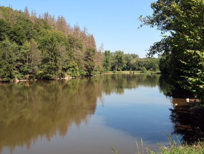 Wanderung Mhrischer Karst: Hdeck rybnik ist der 5. See im Mariental bei Brnn