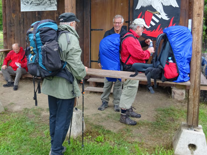 Mhrischer Karst: Rast an dem kleinen Dorf Holstejn