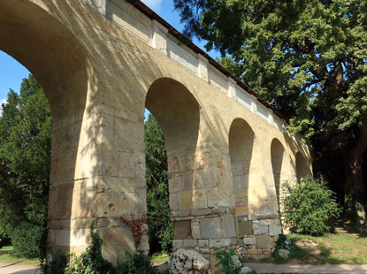 Schlosspark Lednice: Akudukt