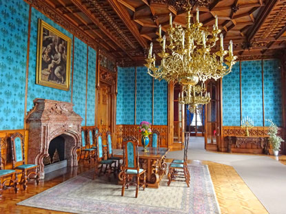 Musiksaal / Trkis Saal im Schloss Lednice