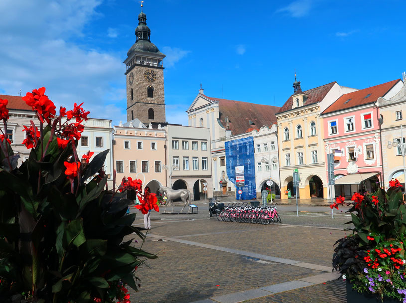 Der grte Marktplatz Bhmens und auch Europas steht in Budweis