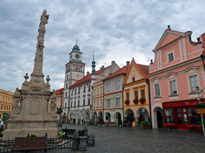 Marktplatz von Wittingau (Třeboň )  mit der Mariensule