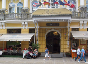 Das Cafe Bohemia auf dr Hauptstrae von Marienbad