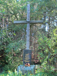 Mahnmal erinnert an den zerstrten Ort und die Kirche von Frstenhut an der bhmisch-bayrischen Grenze