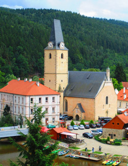 Blick von der Hrad Romberk (Burg der Rosenberger) auf den Ort 