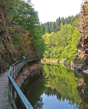 Die Galerie ber den Fluss Jizera (Iser)