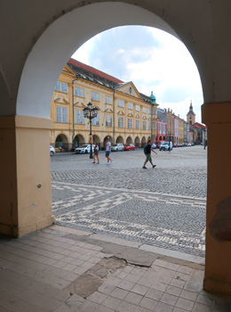 Das Palais von Wallenstein liegt unmittelbar am Valdtejnovo nmĕst (Wallensteiner Platz) 