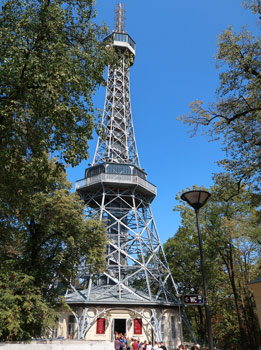 Der Mini-Eifelturm auf dem Laurenziberg in Prag 