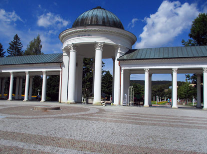 Diw Karolinen-Kolonnade in Marienbad