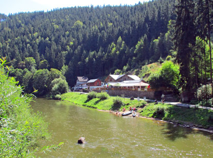 Restaurant Jan Svatos unmitelbar an den "Hans Heiling Felsen"