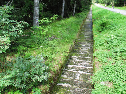 Der knapp 14 km lange Vchynicko-Tetovsk plavebn kanl (Chinitz-Tettauer-Schwemmkanal)