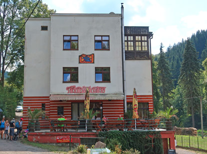 Am Zusammenfluss von Jizera und Kamenice in Podsplov steht eine "Jausenstation".