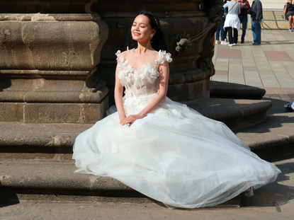 Speziell fr asiatische Brute werden Fotoshootings angeboten. Von einem Guide werden die Brute an Stellen gefhrt und fotografiert. Vom Brutigam aber weit und breit keine Spur.