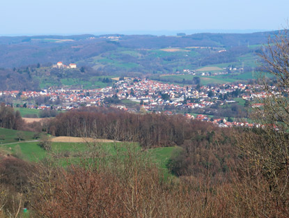 Camino Odenwald: Blick vom Bismarckturm auf Reichelsheim