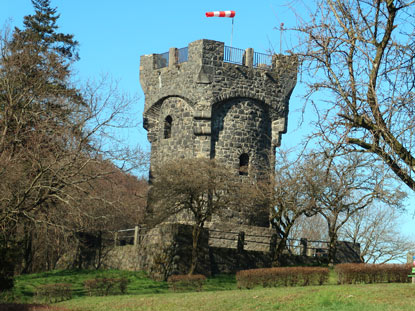 Camino Odenwald: Bismarckwarte oberhalb von Lindenfels