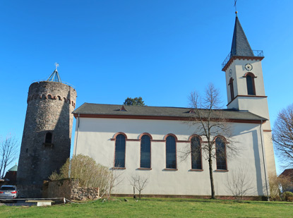 Camino Odenwald: Ev. Kirche von Lindenfels mit Brgerturm