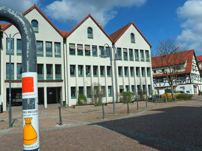 Camuino incluso Odenwald: Rathaus im Stadtzentrum von Frth
