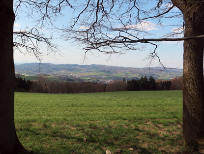 Camino incluso im Odenwald: Blick von der Gaderner Htte stlich auf die Bergrcken des Odenwaldes