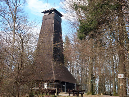 Camino incluso Odenwald: Der Irene-Aussichtsturm auf der Tromm