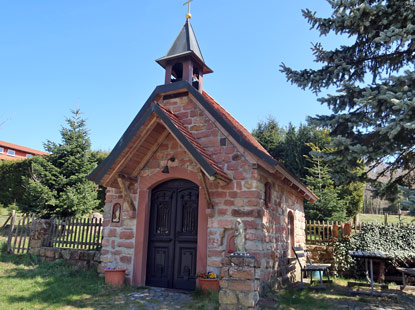 Camino incluso Odenwald: Kleine Kapelle beim Mooswiesenhof