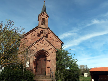 Camino incluso: Die Marienkapelle im Zentrum von Unter-Abtsteinach