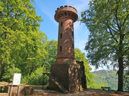 Camino incluso: Heiligenbergturm oberhalb von Heildelberg
