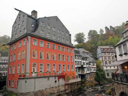 Eifelsteig Monschau. Rotes Haus